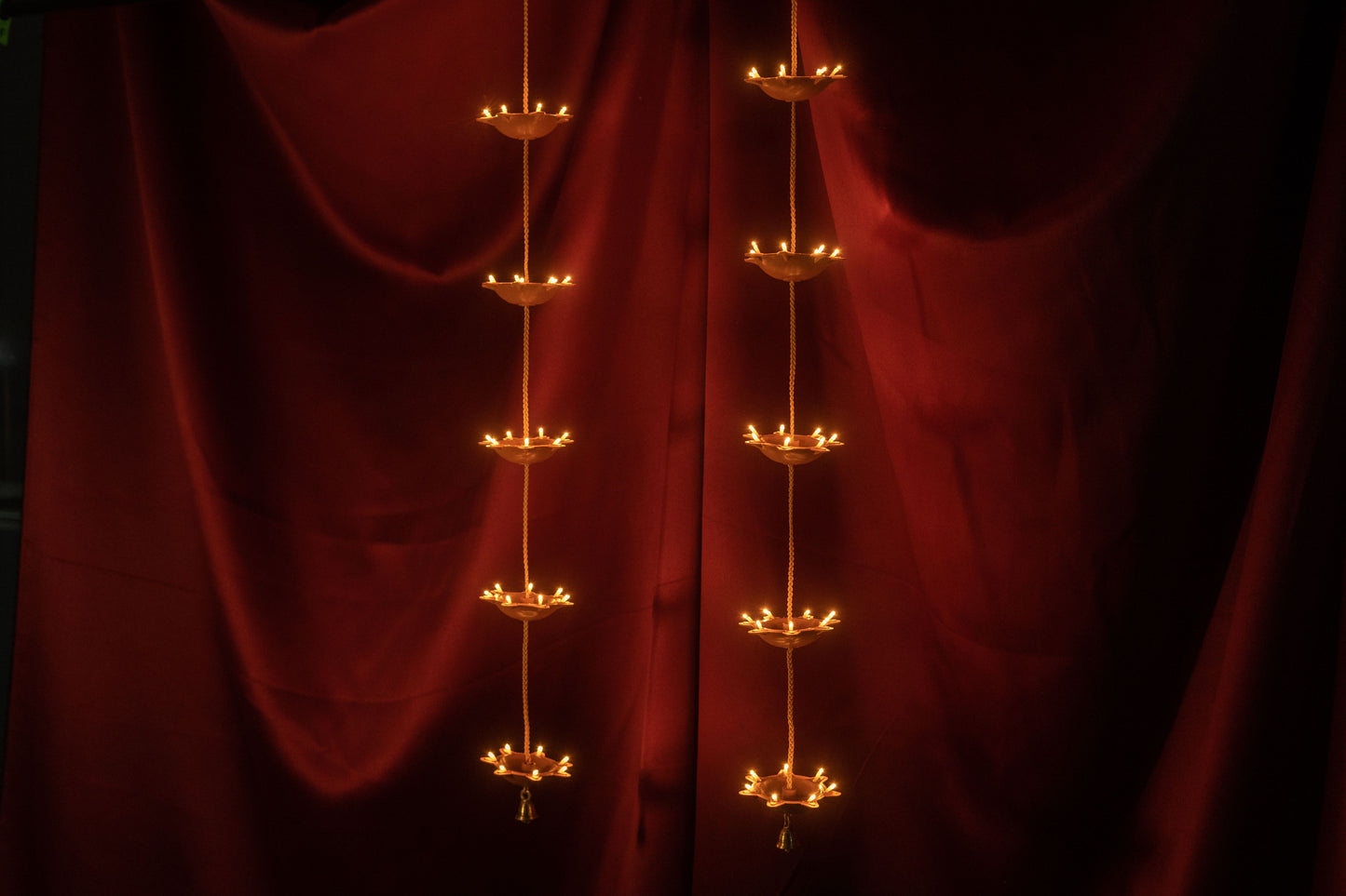 Pair of 5 Vertical Diyas