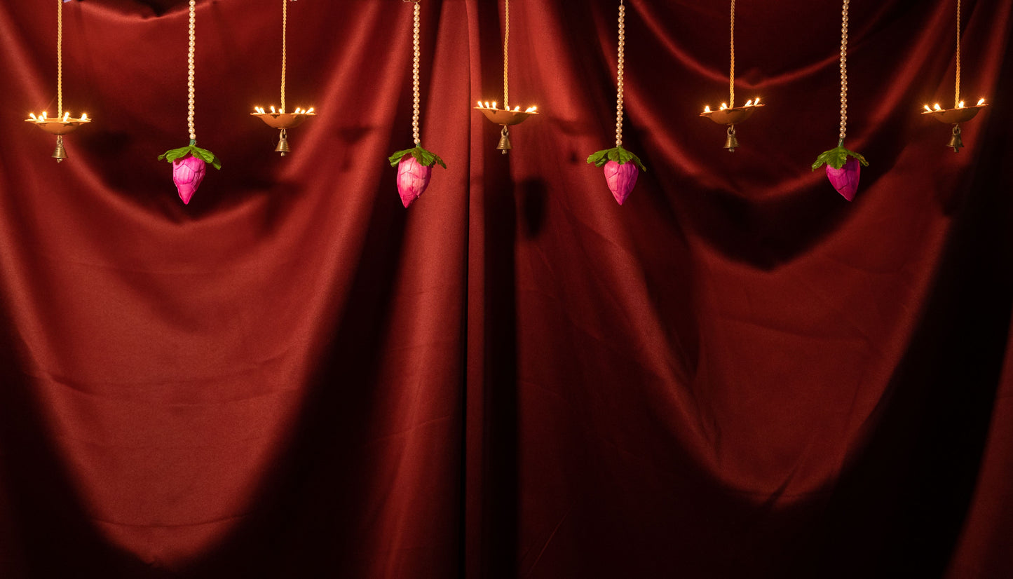 5 Horizontal Diyas