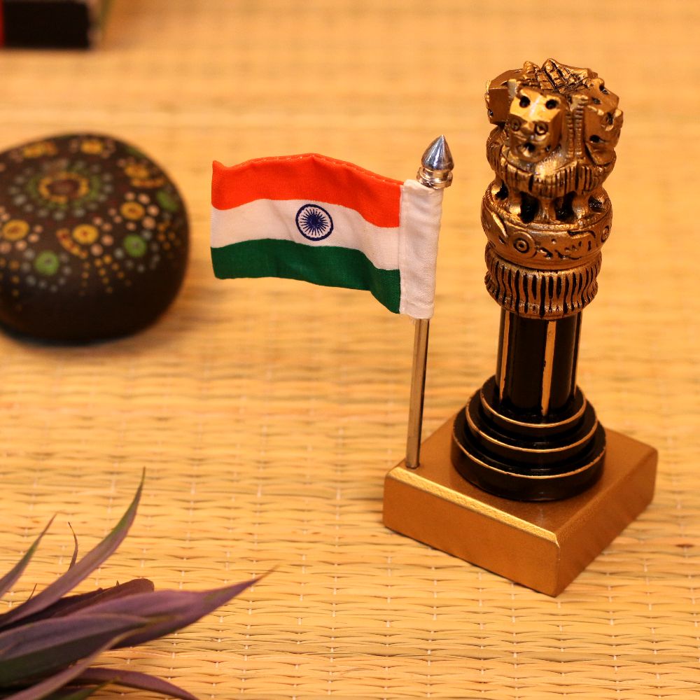 Wooden Ashok Pillar Natural Polish with Flag – 6 inch — view 2