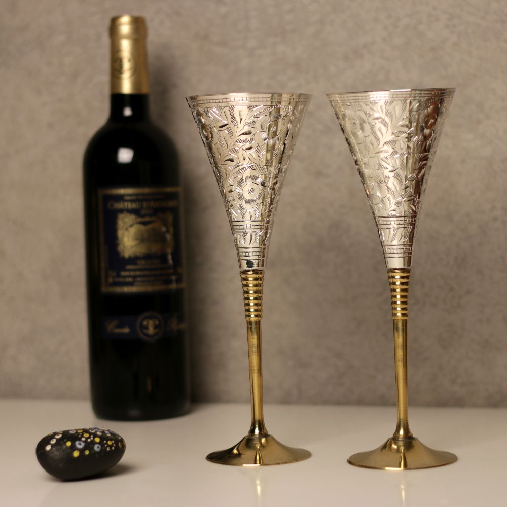 Silver Horn Wine Glass – Set of 2 — Antique silver with a gold-banded stem