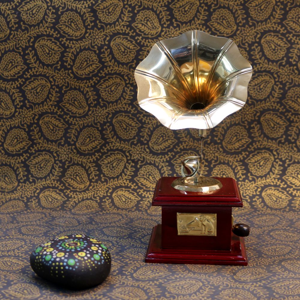 Decorative Gramophone — Polished wood base with a silver horn