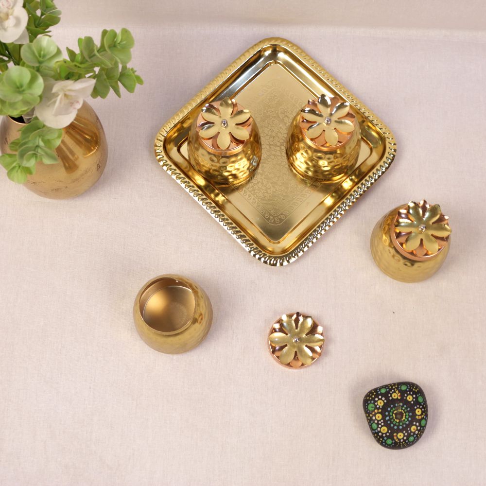 Golden Matki Set of 4 with Tray — Bright golden metal