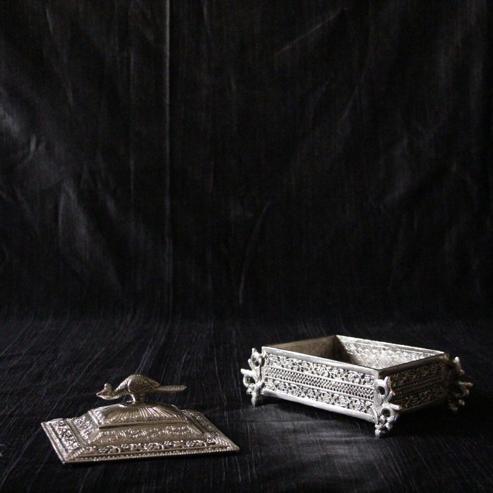 Silver-Finish Baggi Trinket Box — view 3