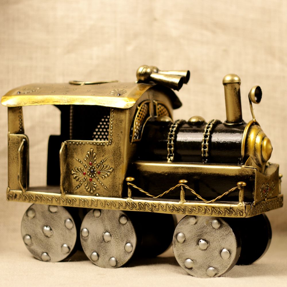 Painted Iron Steam Engine — view 2