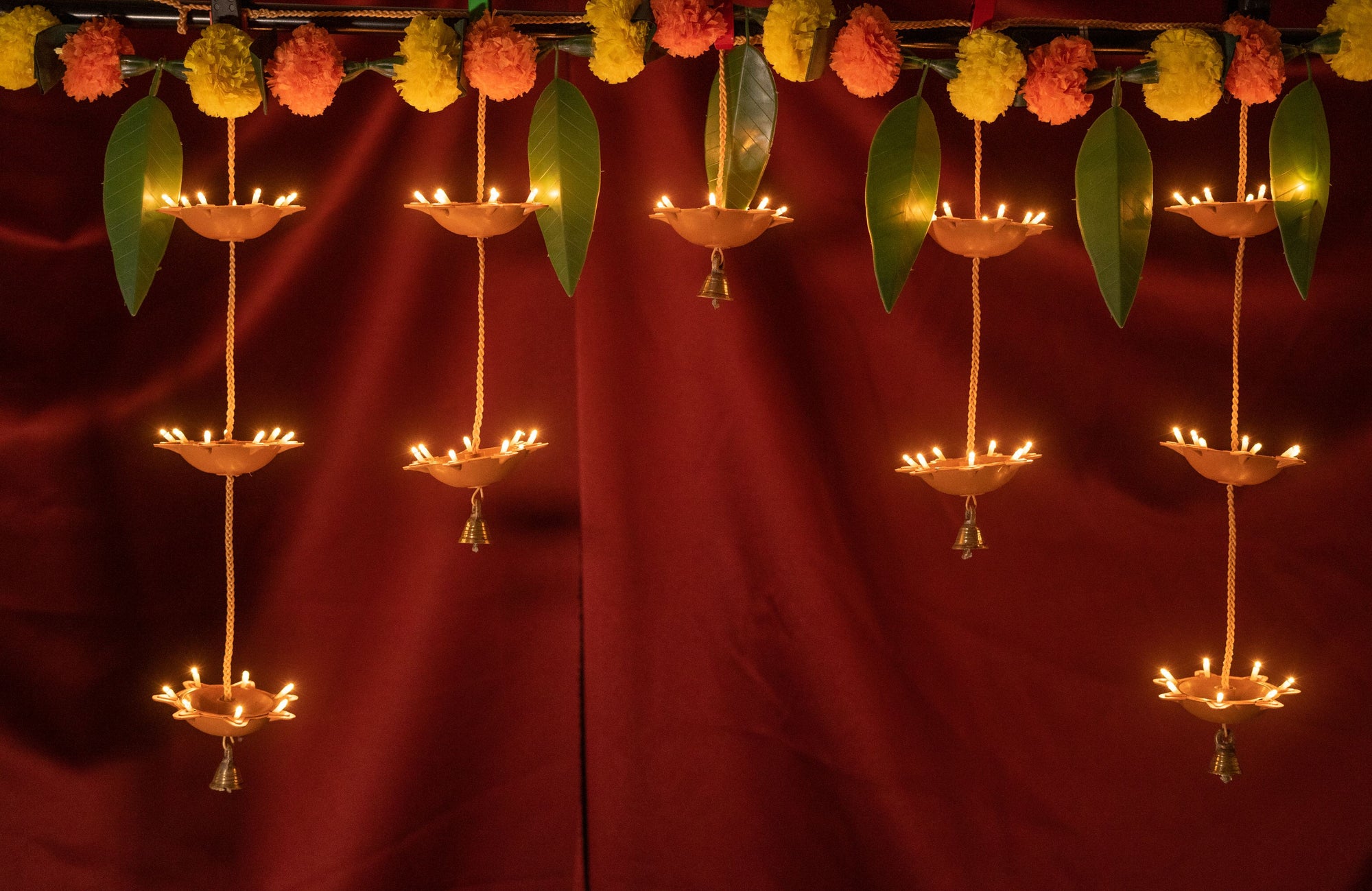 11 diya toran