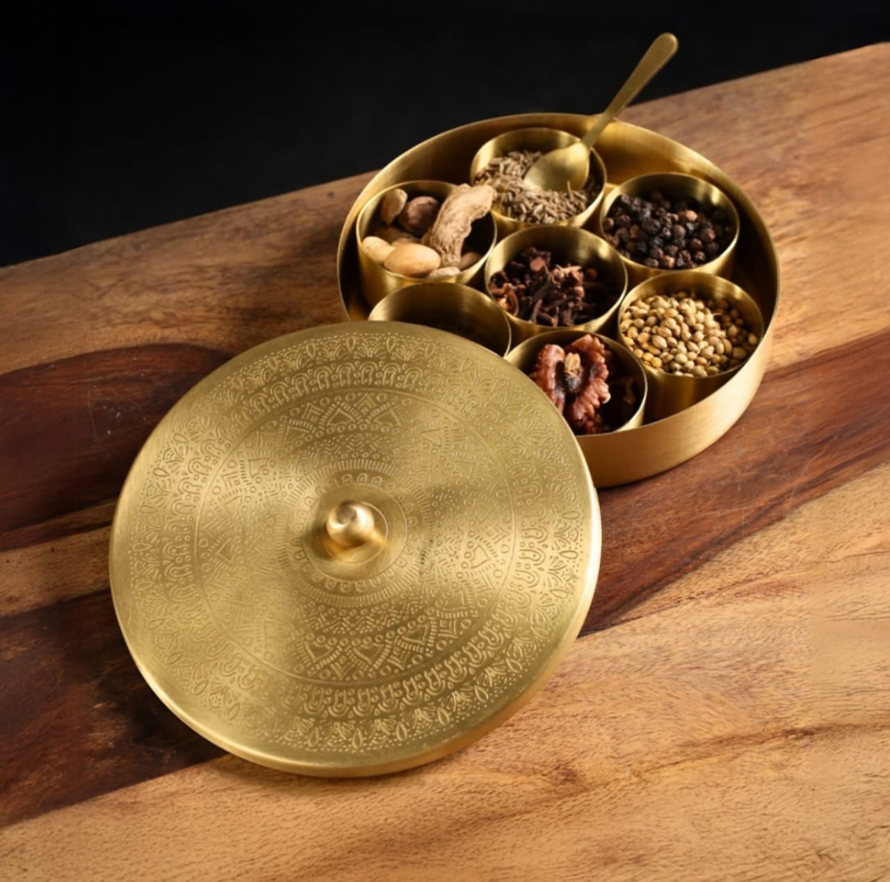 Brass Masala Daan