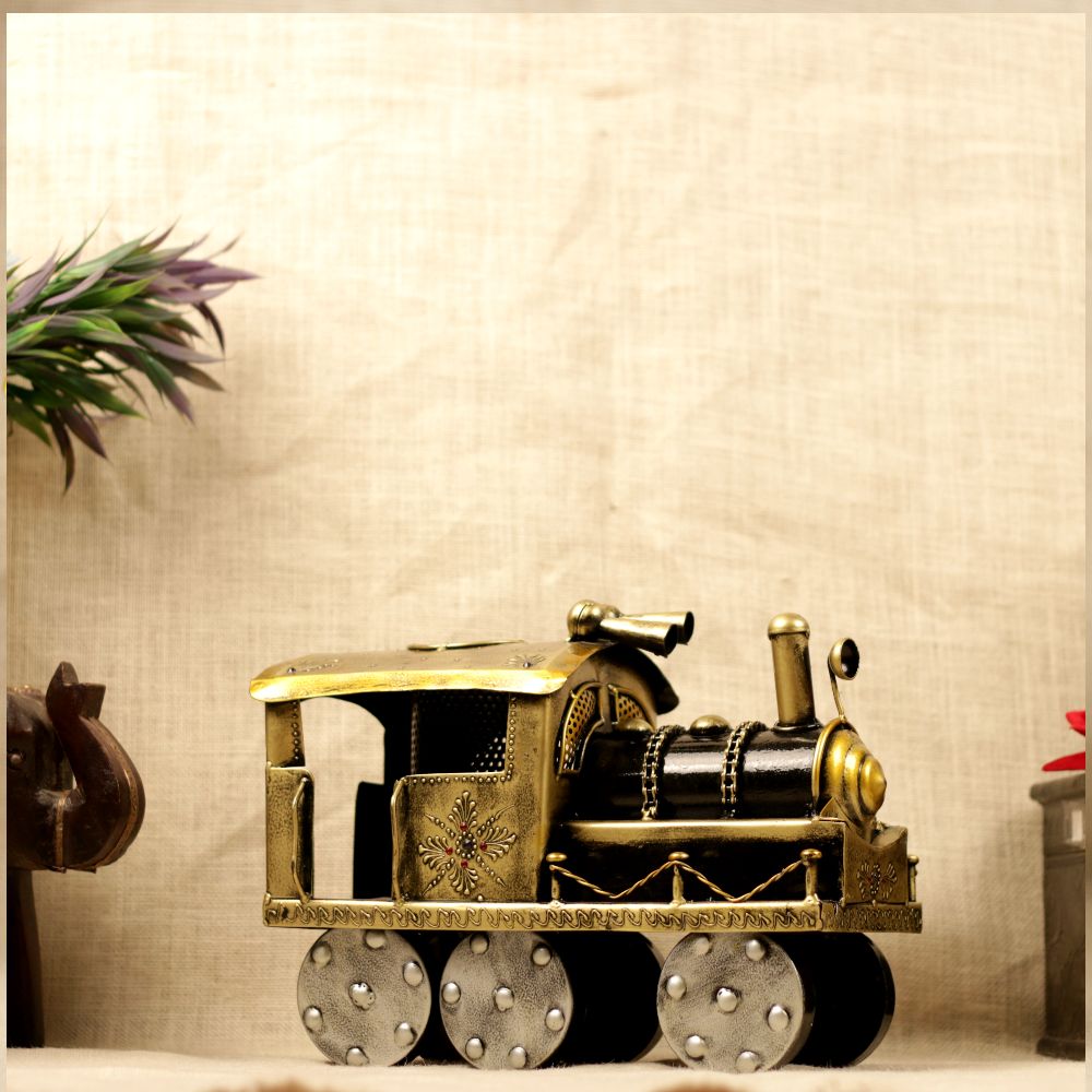 Painted Iron Steam Engine — view 3