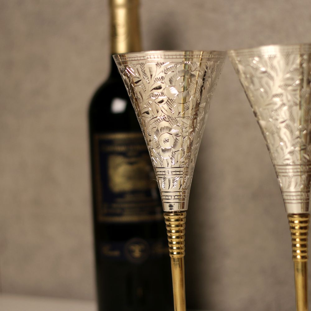 Silver Horn Wine Glass – Set of 2 — view 2