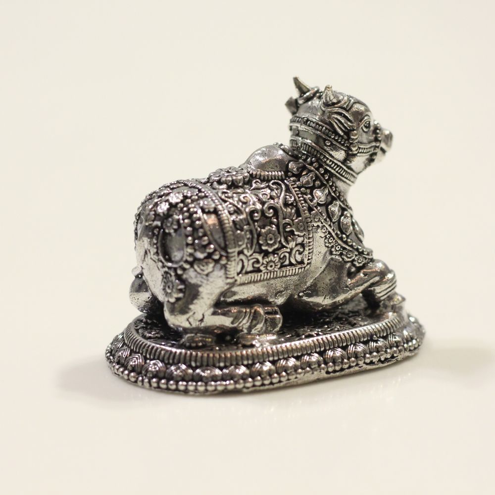 Nandi Figurine – Oxidised Silver Finish