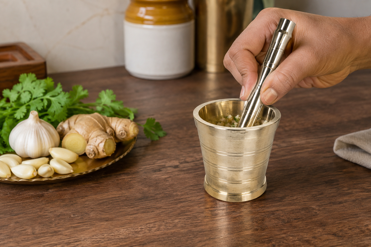 Brass Hawan Dasta (Mortar & Pestle) – Kharal Musal