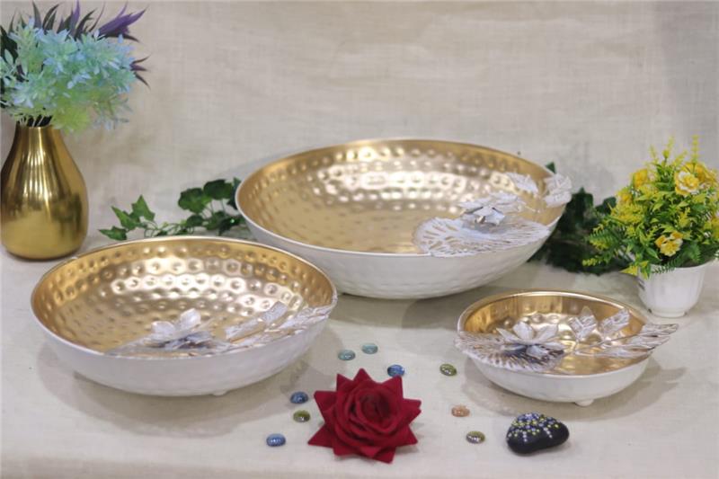 Thaal Patta Urli – Set of 3 — Pearl white outside with a hammered gold interior