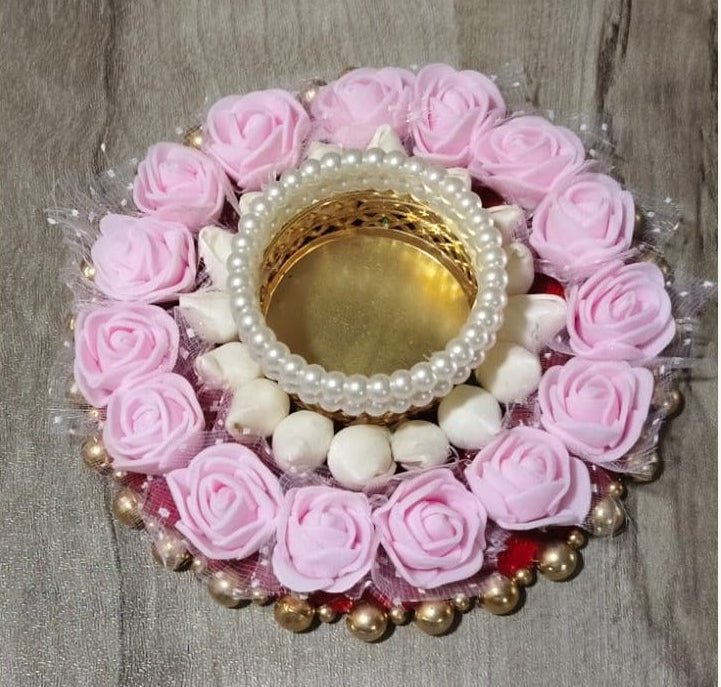 Pink rose tealight holder close-up