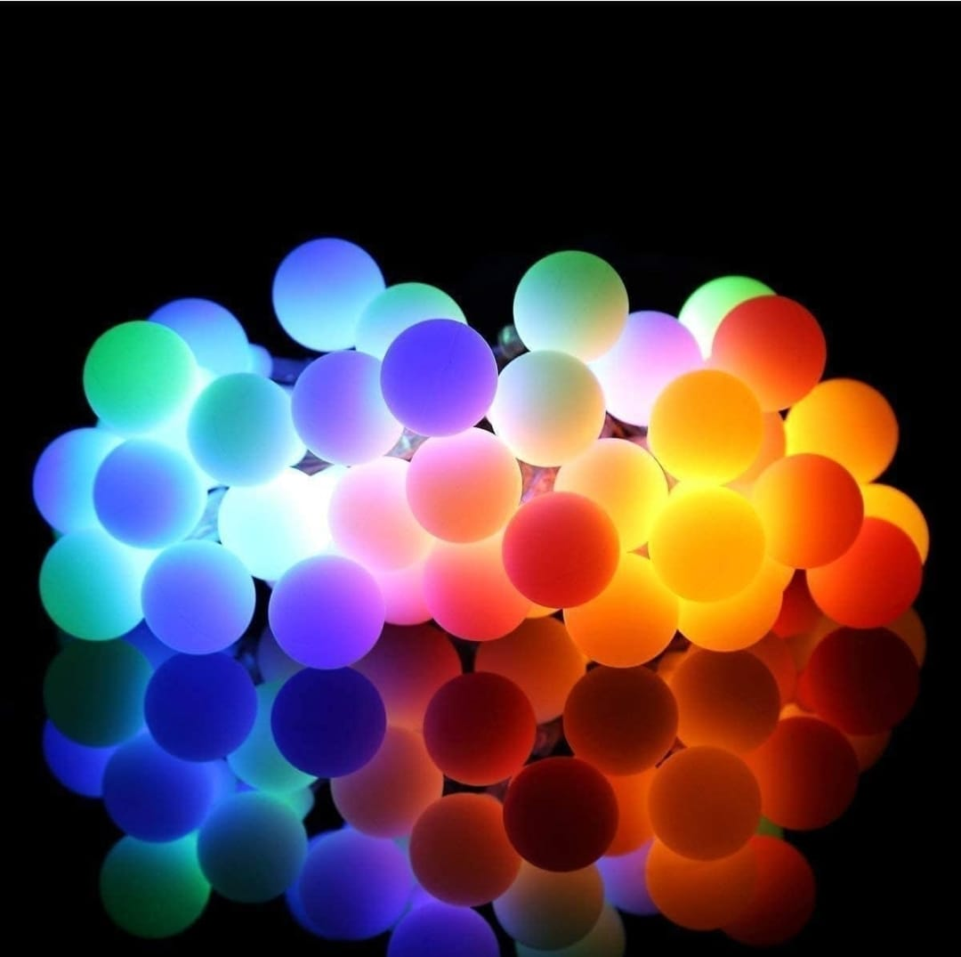 Decorative String Lights - Milk Balls shape, lit