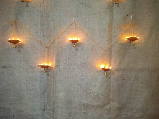 5 Horizontal Diyas